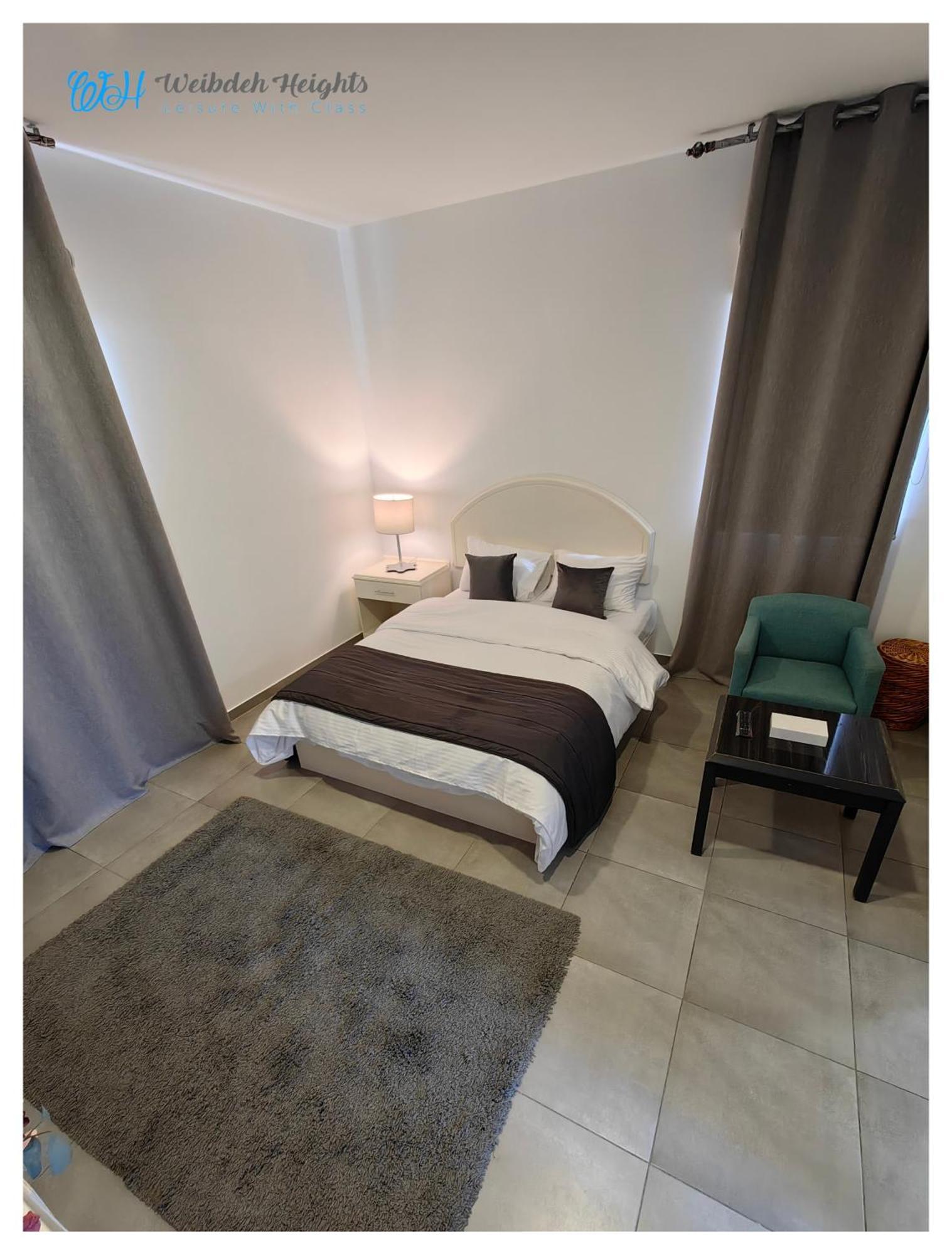 Weibdeh Heights Hotel Suites 암만 외부 사진